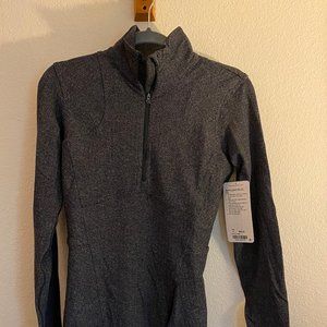 Lululemon Kanto Catch me 1/2 Zip Size 8